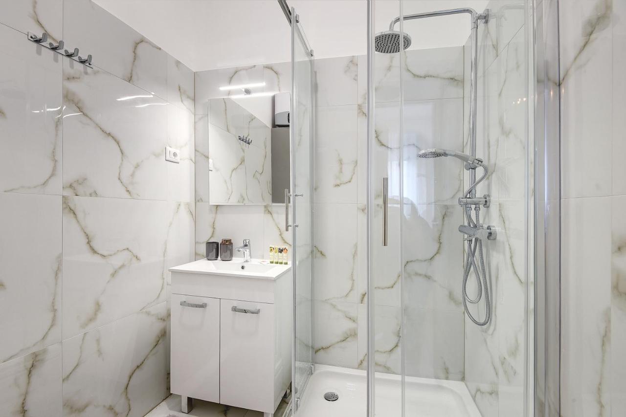 E&F Luxury Apartments Pula Extérieur photo
