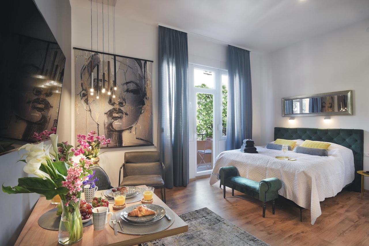 E&F Luxury Apartments Pula Extérieur photo